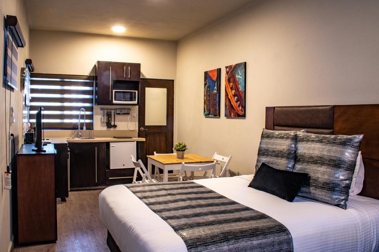 Hoteles ANTIGUA - SANTA LUCIA MTY Monterrey Extérieur photo