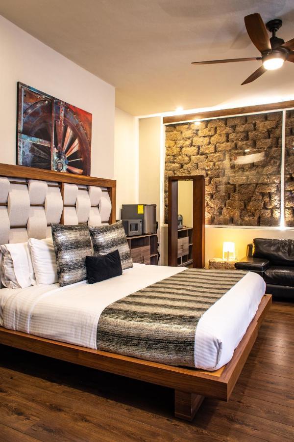 Hoteles ANTIGUA - SANTA LUCIA MTY Monterrey Extérieur photo