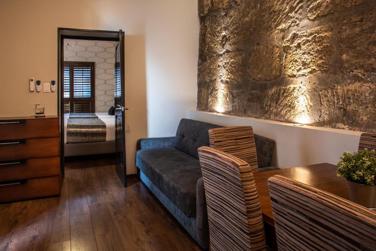 Hoteles ANTIGUA - SANTA LUCIA MTY Monterrey Extérieur photo